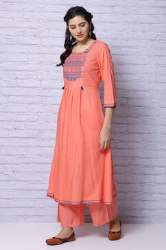 Peach Viscose Rayon Kurta image number 5