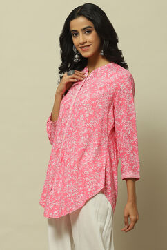 Pink Floral Printed Straight Indie Top image number 2