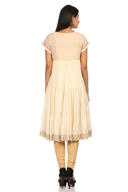 Off White Anarkali Cotton Kurta image number 4