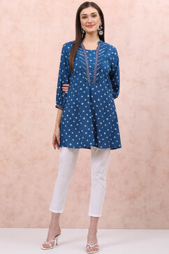 Indigo LIVA Shibori Top image number 5
