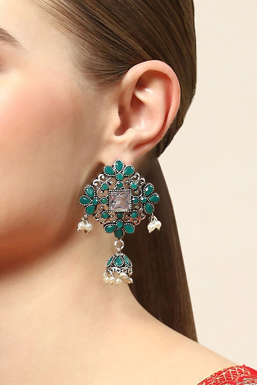 Oxidised Green Brass Earrings image number 3
