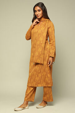 Mustard Circular Jacquard Straight Printed Kurta Palazzo Suit Set image number 3