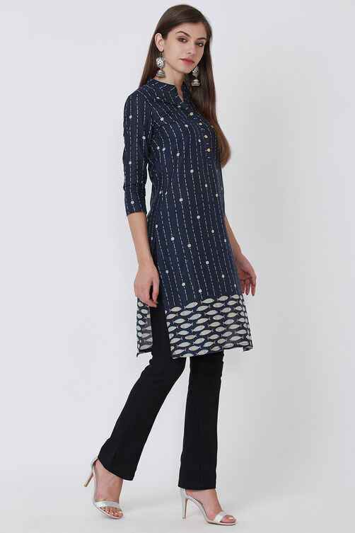 Olive Green Cotton And Cambric Straight Kurta image number 3