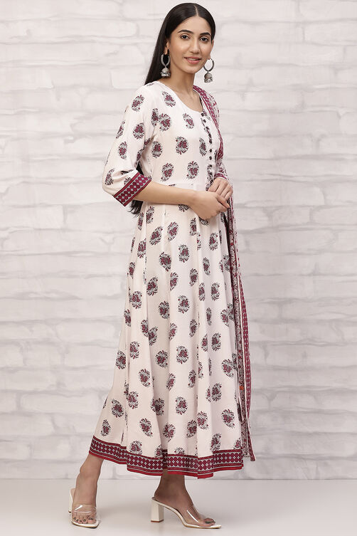 Sky Blue Kalidar Printed Suit Set image number 5