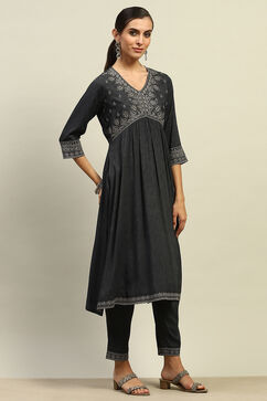 Black Viscose Blend Gathered Embroidered Kurta Palazzo Suit Set image number 5