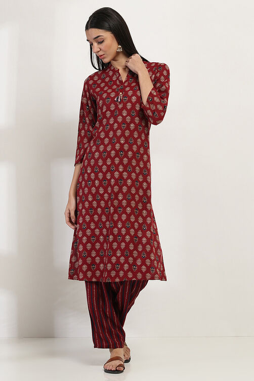 Navy Blue Cotton Blend Straight Kurta Set image number 6