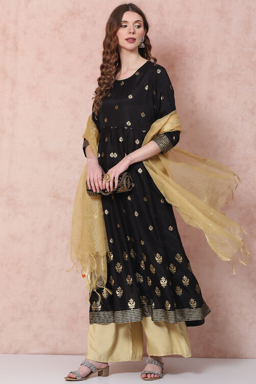 Maroon Kalidar Printed Suit Set image number 3