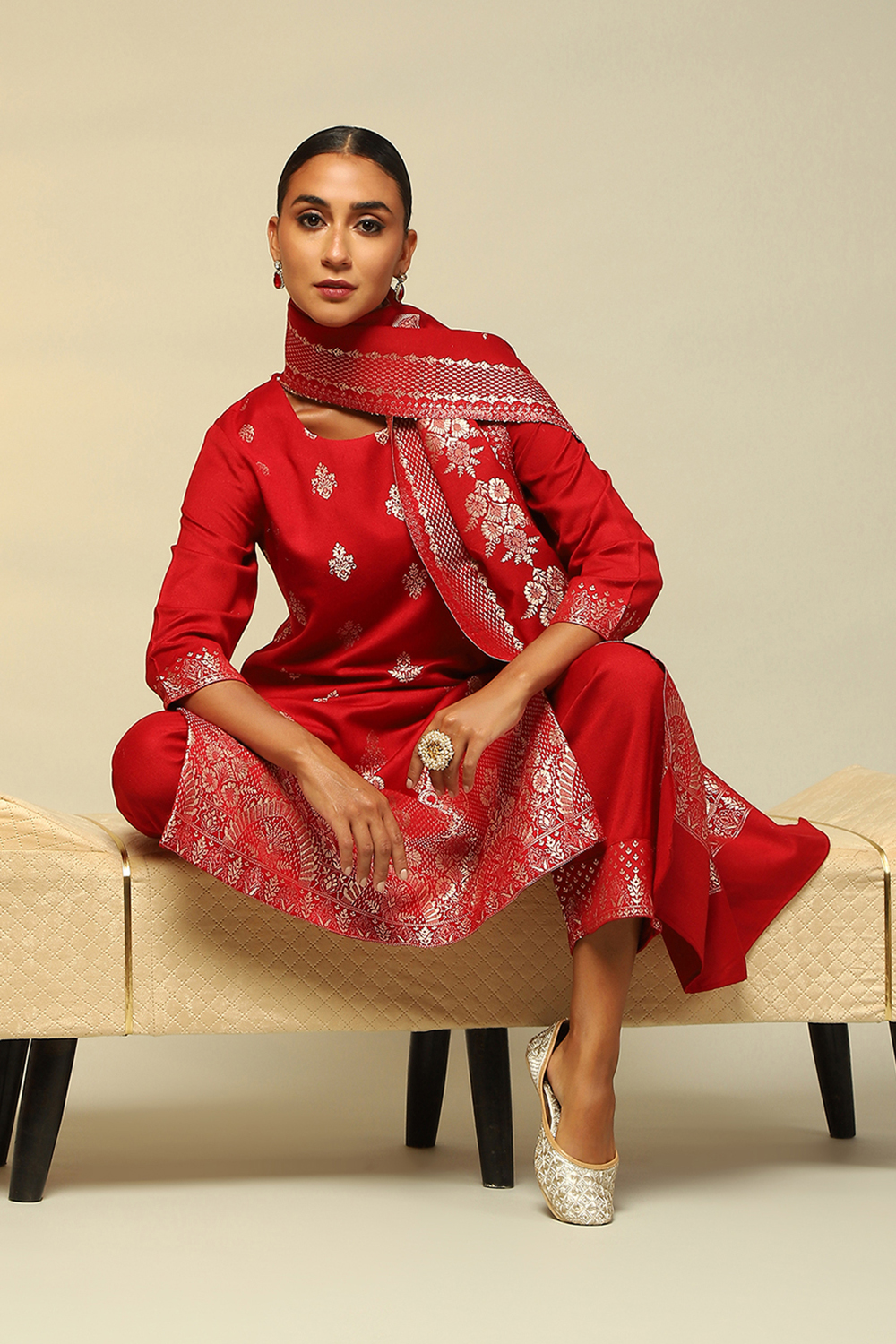 Black Acrylic Straight Yarn Dyed Kurta Palazzo Suit Set image number 6
