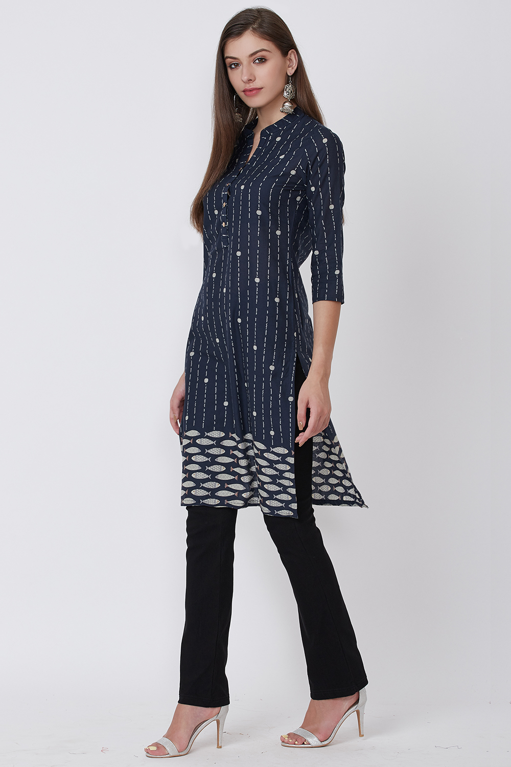 Olive Green Cotton And Cambric Straight Kurta image number 2
