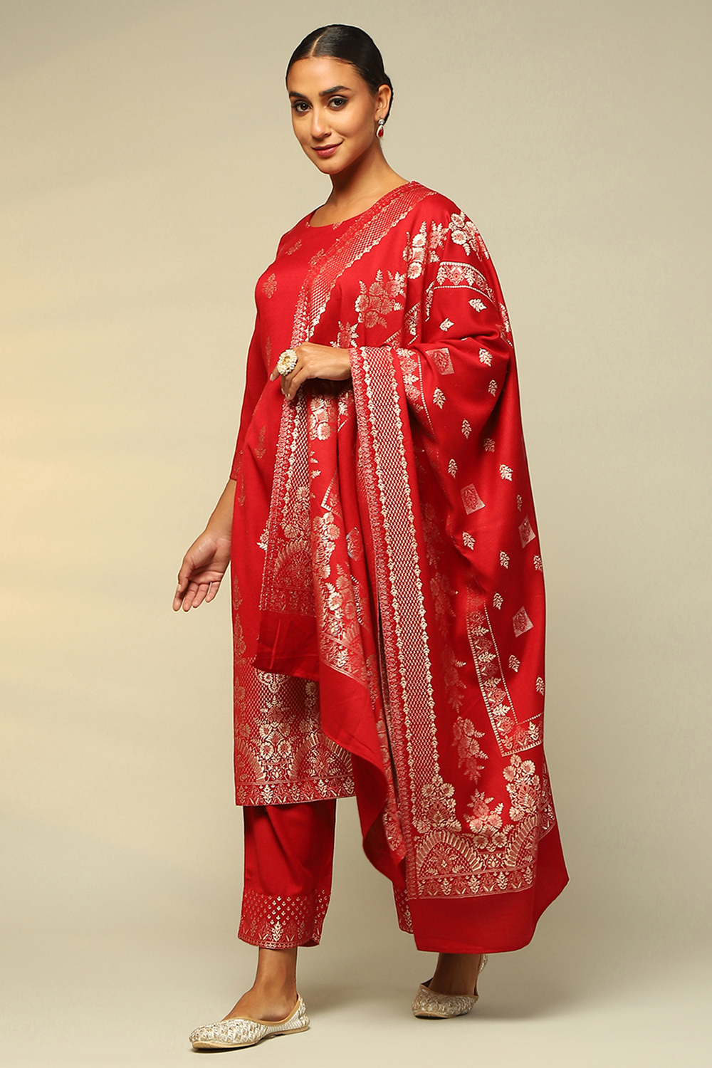 Black Acrylic Straight Yarn Dyed Kurta Palazzo Suit Set image number 3