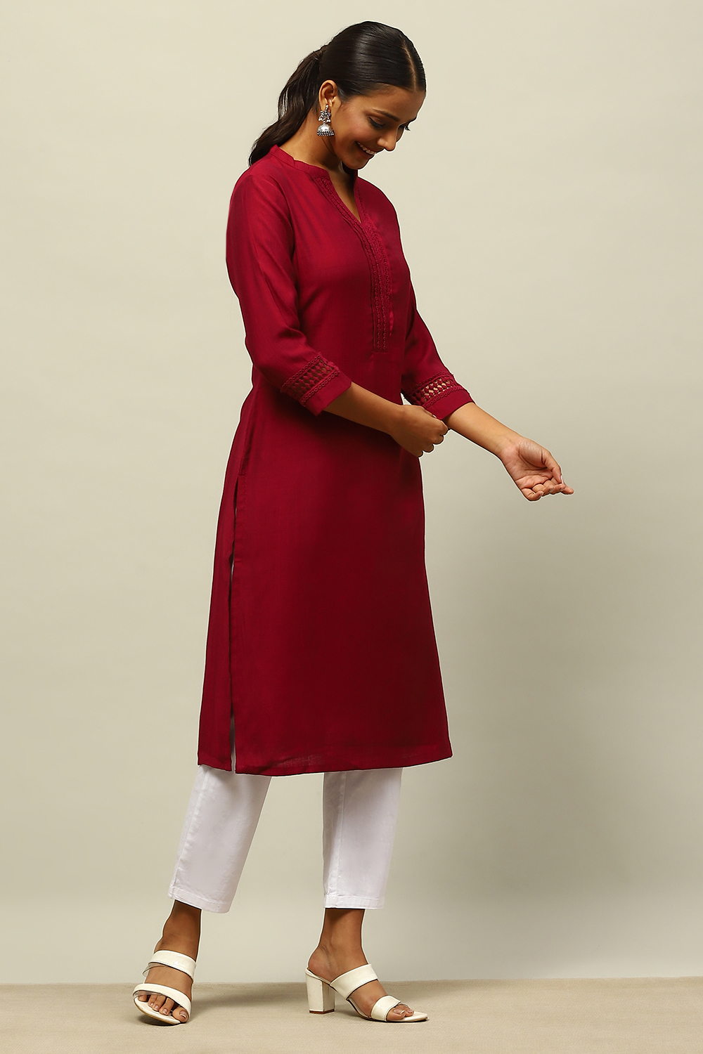 Blue Solid Straight Kurta image number 4
