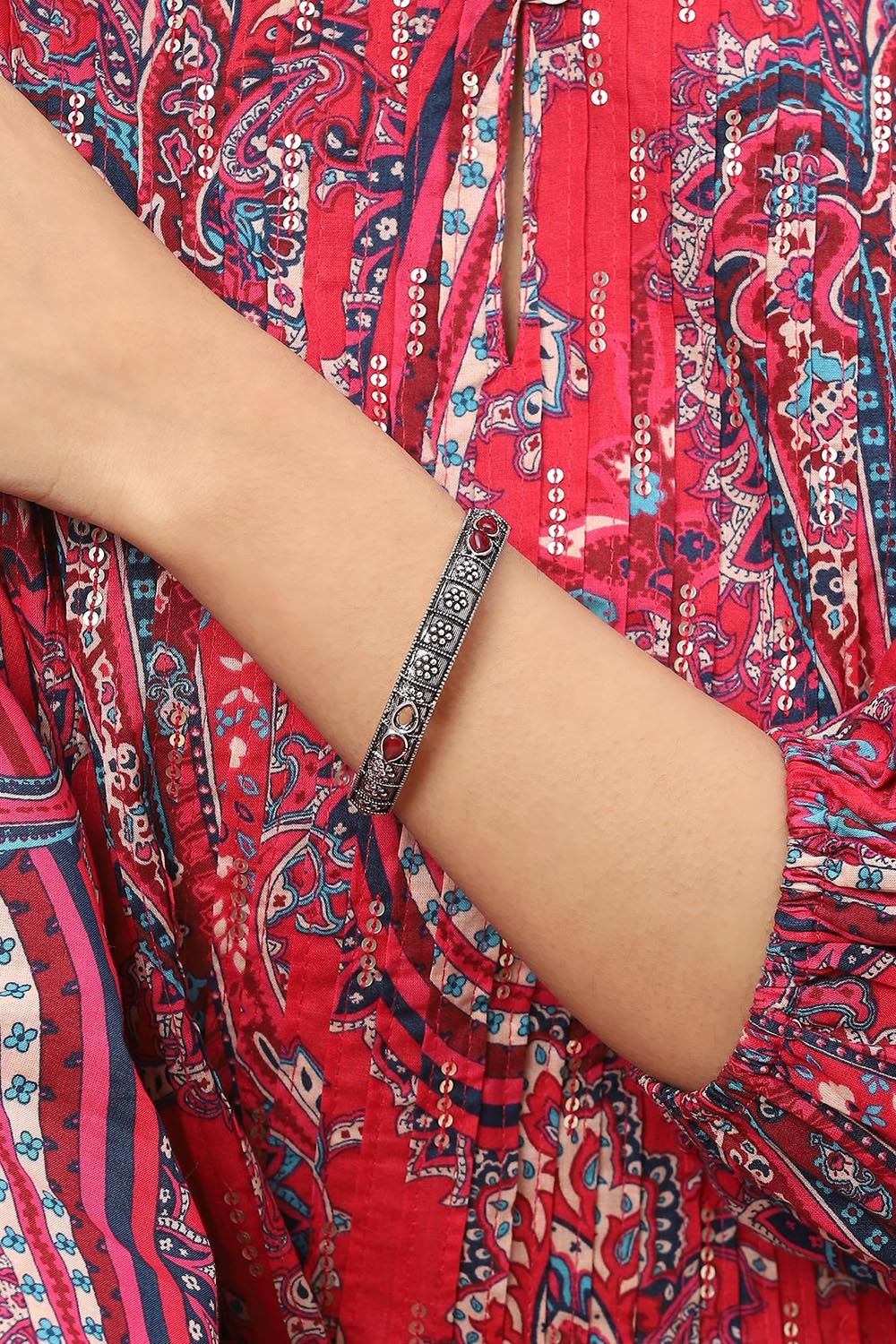 Pink Alloy Bangles image number 3