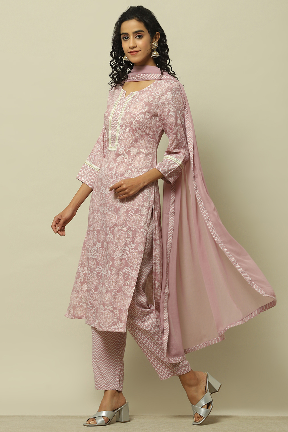 Sage Green Printed  Kurta & Pants Suit Set image number 4